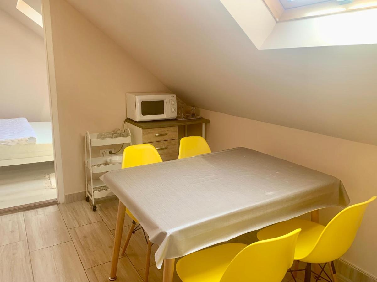 Lelle -Kert Apartman 03 발라톤엘 외부 사진